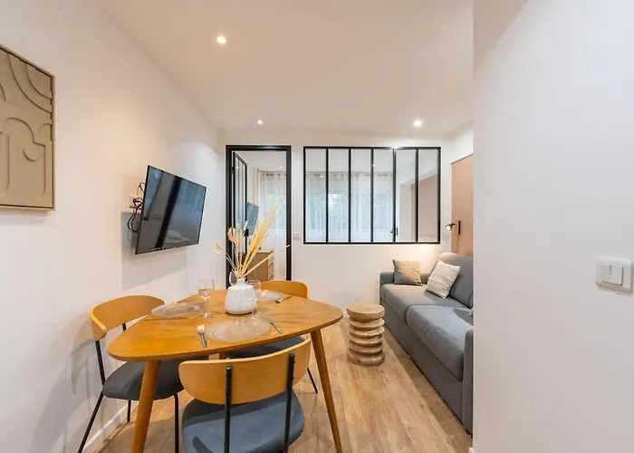 Nouveau Appartement Sacre Coeur Cottages 4